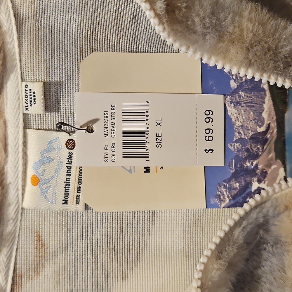 3/4 zip pullover - Picture 2 of 5